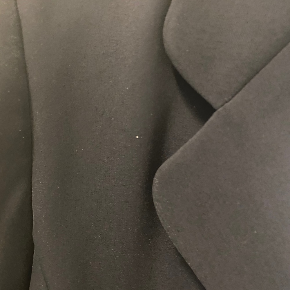Beautiful blazer - Picture 2 of 5